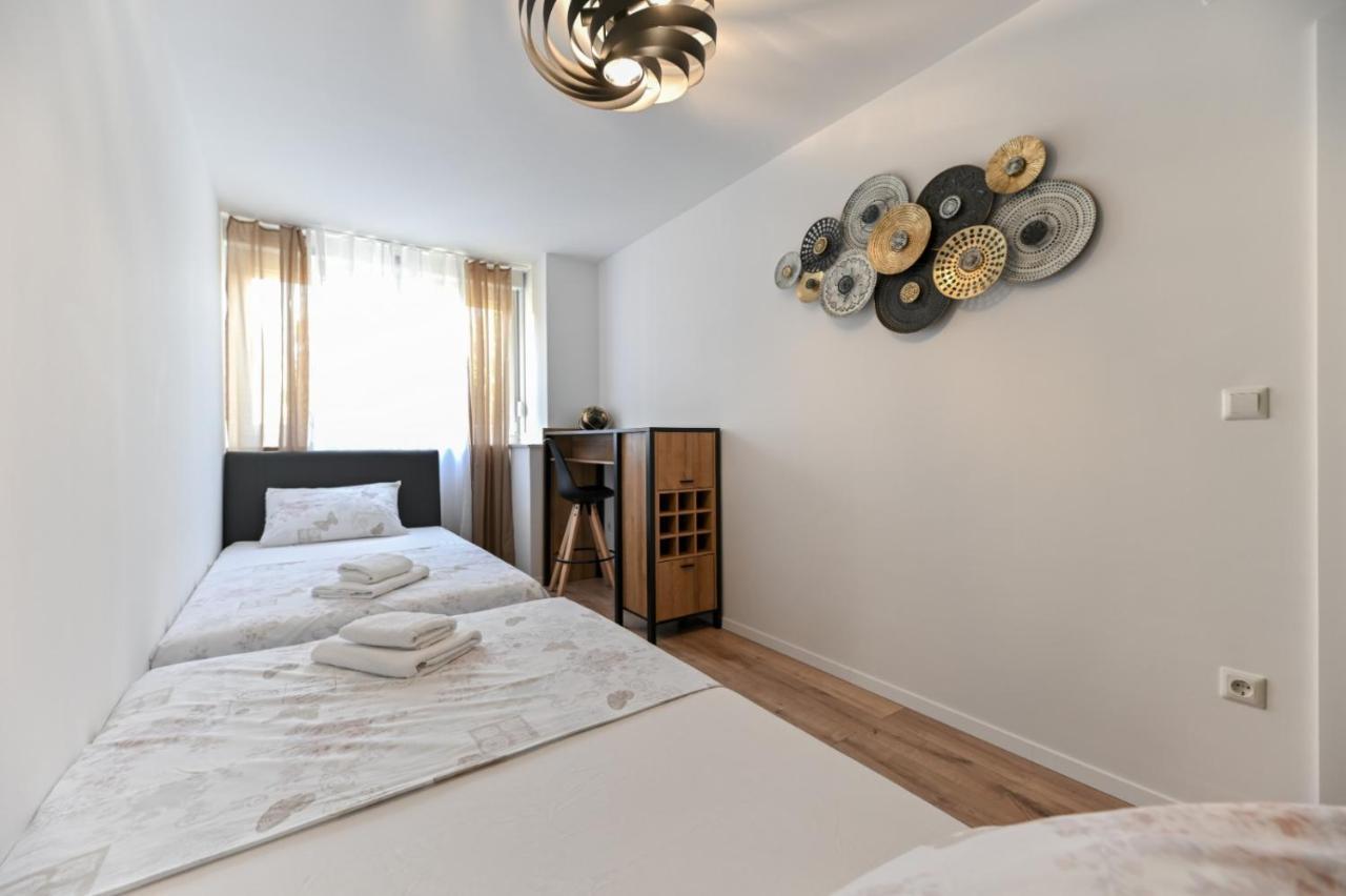 Newly Renovated Apartment Luce Задар Экстерьер фото