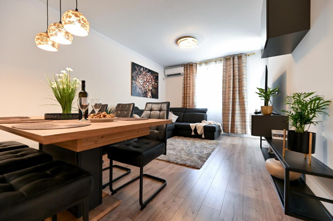 Newly Renovated Apartment Luce Задар Экстерьер фото